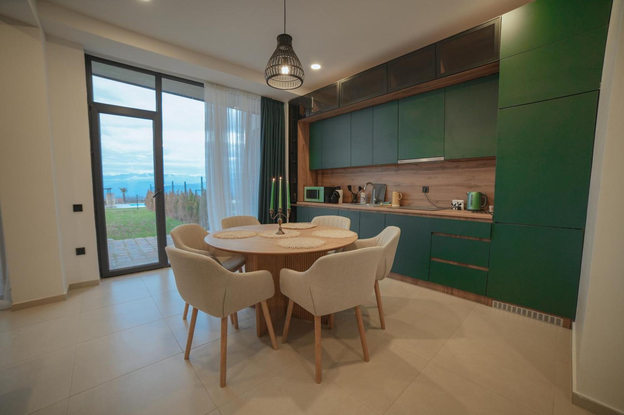 Luxury In Alazani Valley *